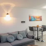 Apartman Modern With Wifi And Ac *