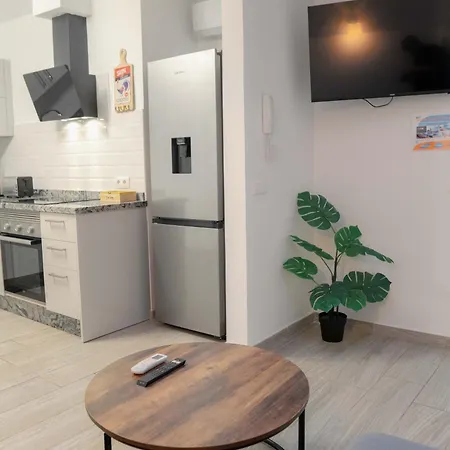 Apartment Modern With Wifi And Ac