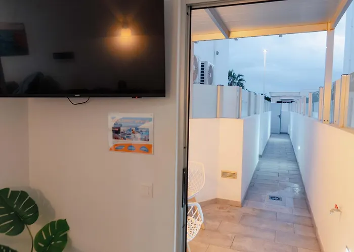 아파트 Modern With Wifi And Ac